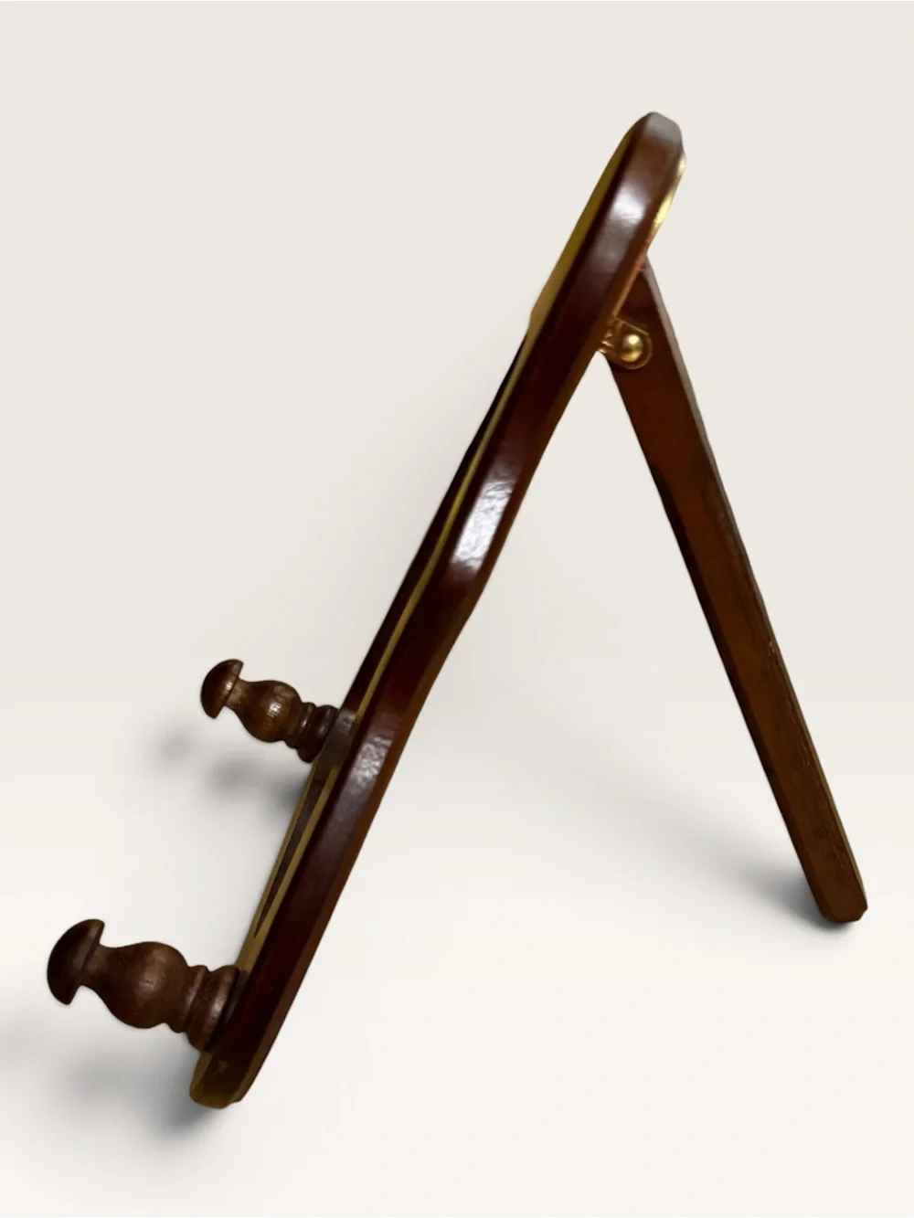 Vintage Van Hygan & Smythe Wooden Plate Display Easel